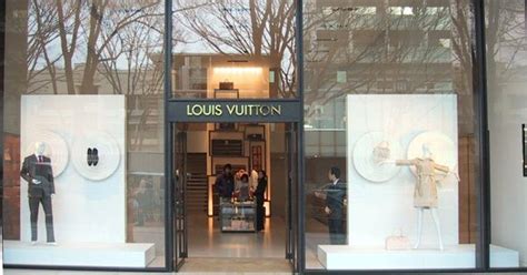 louis vuitton child trafficking|Did Louis Vuitton Sponsor 'Human Zoos' in the 1800s and Early .